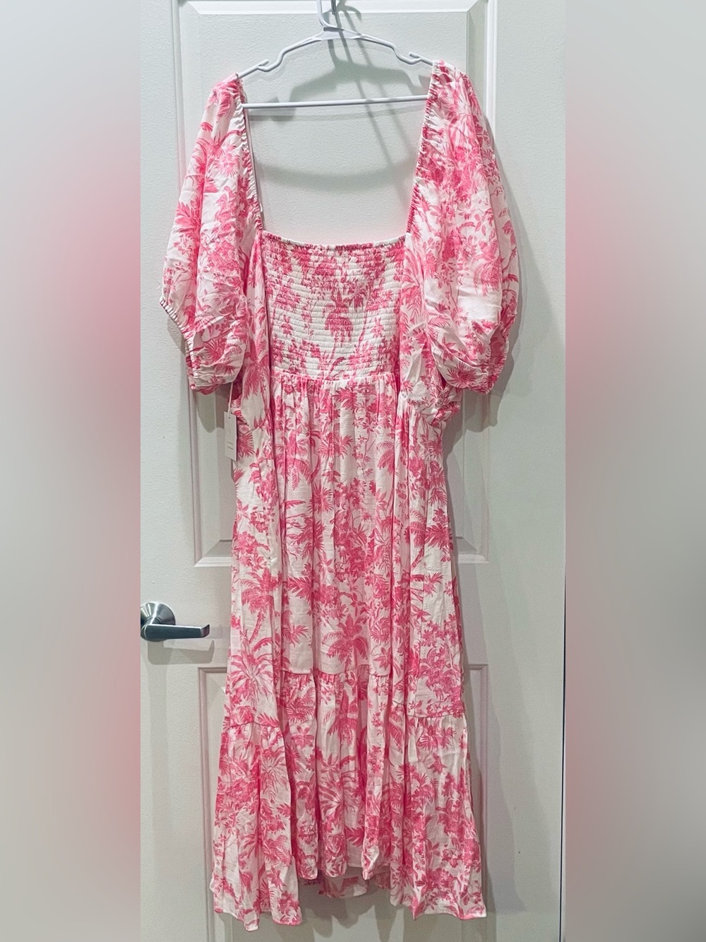 NEW…LC Lauren Conrad Pink Floral Tropical Maxi Dress - Picture 3 of 4